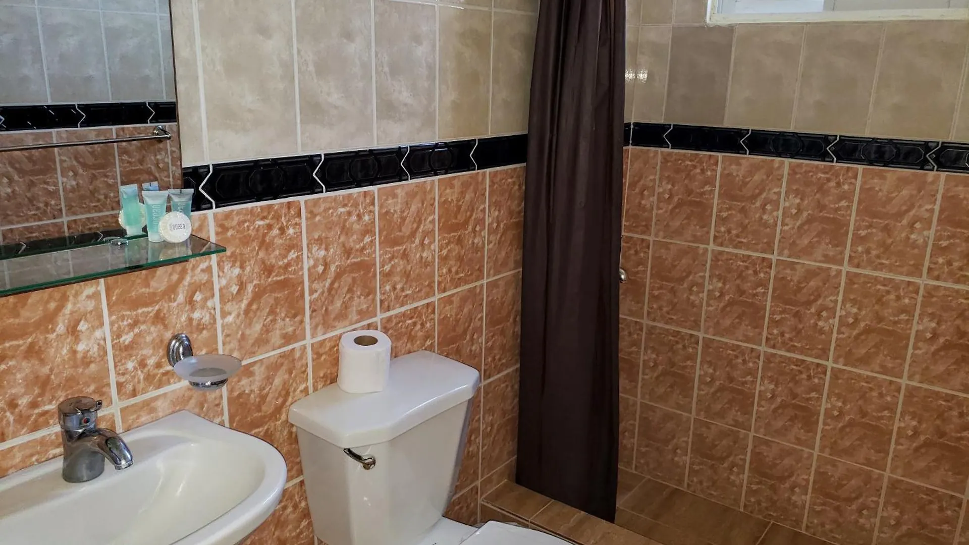 Апартаменты Costambar Beachfront Stay With Pool Пуэрто-Плата